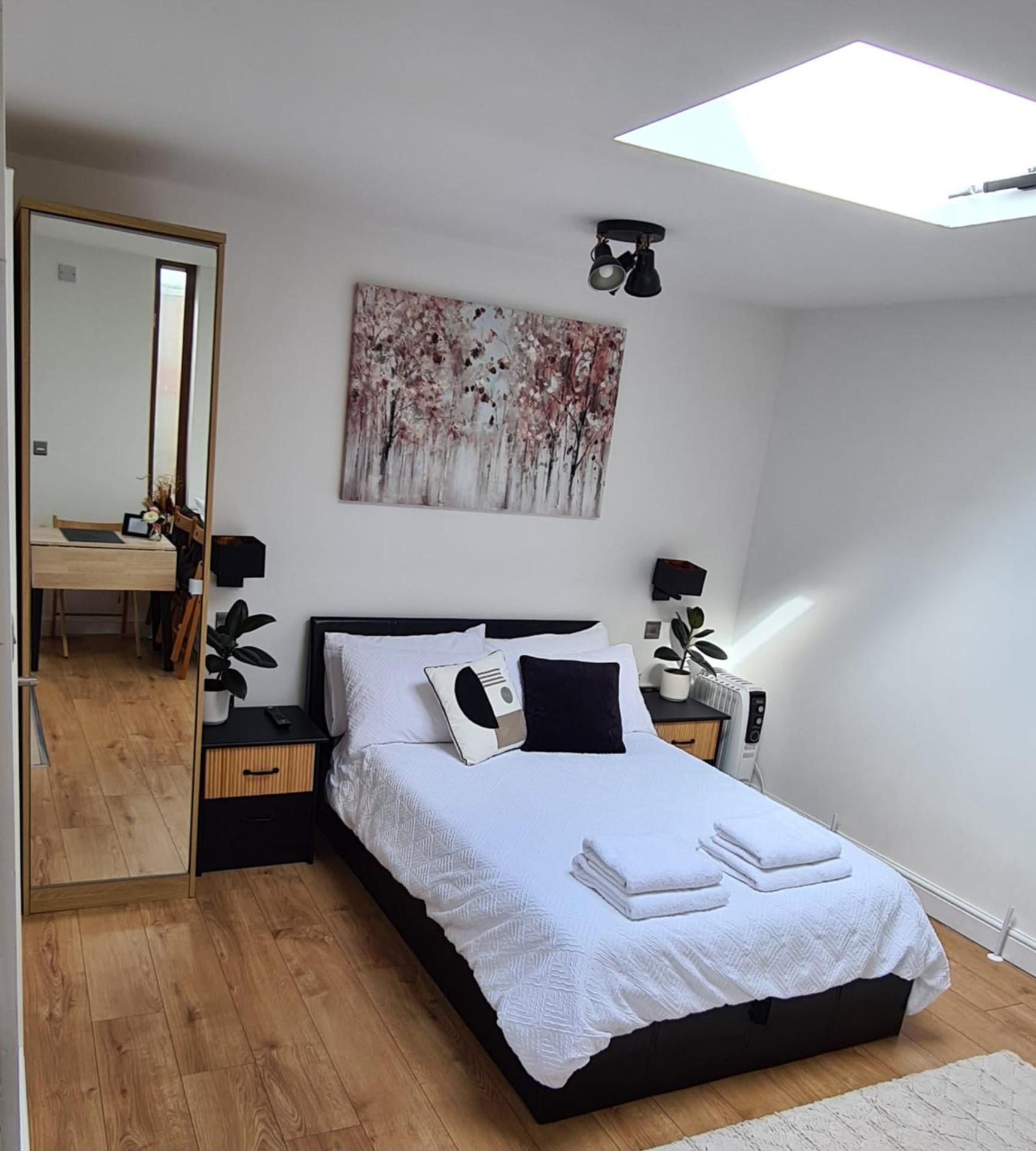 Canterbury Romantic Modern Home Goodnestone  ภายนอก รูปภาพ